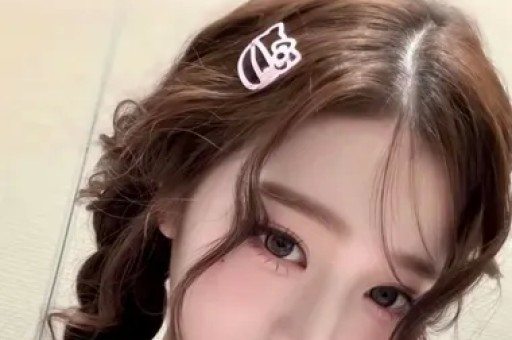 中年演员塌房天花板带亲闺女当出轨遮羞布