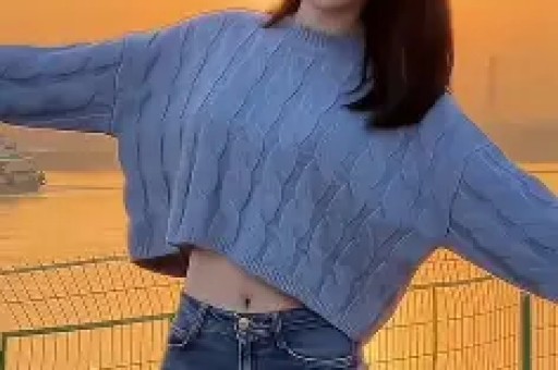 内娱1天4大瓜！顶流恋情、深夜泡酒吧、全身整容一个比一个离谱